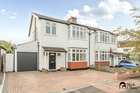 3 bedroom semi-detached house for sale - Manor Road, West Wickham, BR4