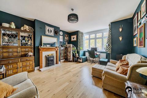 3 bedroom semi-detached house for sale, Manor Road, West Wickham, BR4