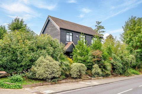 2 bedroom detached house for sale, Alma Barn Mews, Bromley BR6