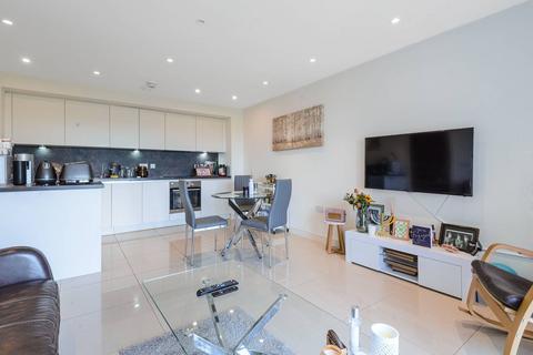 2 bedroom flat for sale, Shearwater Drive, Hendon, London, NW9