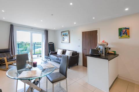 2 bedroom flat for sale, Shearwater Drive, Hendon, London, NW9