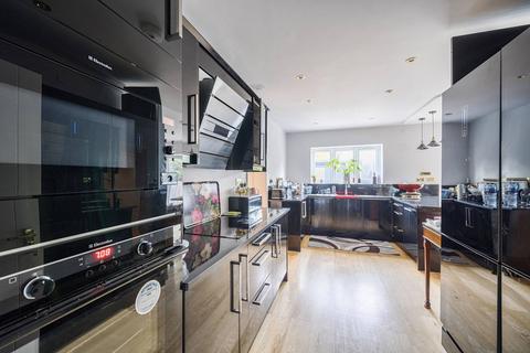 undefined, The Vale, Temple Fortune, London, NW11