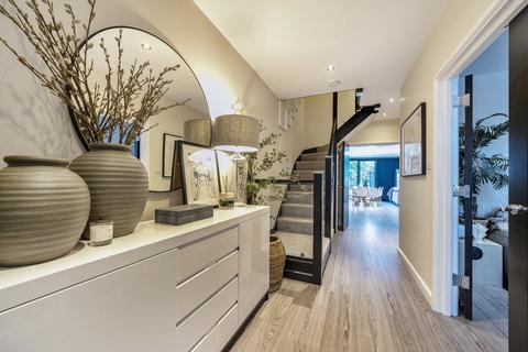 18a Lawrence Road, West Wickham, BR4 9DB