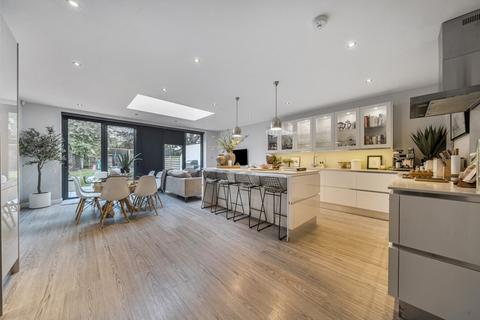 Lawrence Road, West Wickham, Kent, BR4