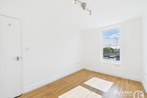 1 Luton Road, London, E17 5LN