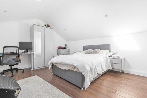 2 bedroom flat to rent, The Cut, London, SE1