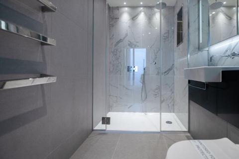 3 bedroom flat to rent, Harcourt Tower, Marsh Wall, Canary Wharf, E14