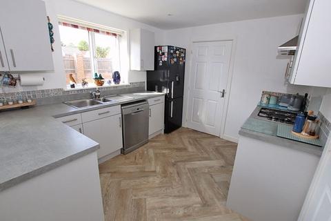 4 bedroom detached house for sale, PARKLANDS AVENUE, HUMBERSTON