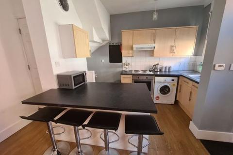 4 bedroom house to rent, Granby Place, Leeds LS6