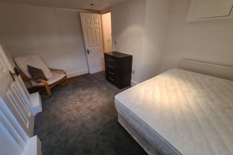 4 bedroom house to rent, Granby Place, Leeds LS6