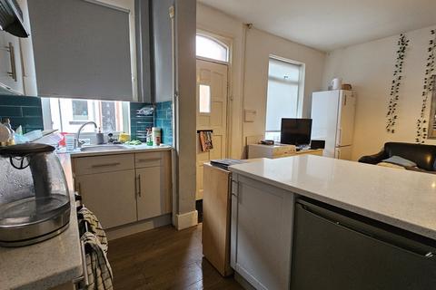 3 bedroom house to rent, Granby Place, Leeds LS6