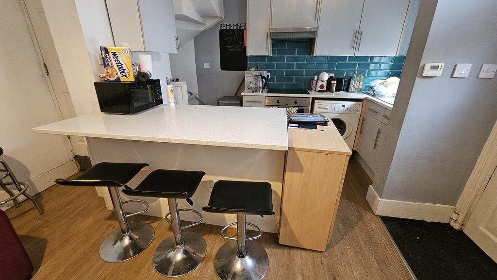 Modern kitchen with a clean, bright atmosphere ...