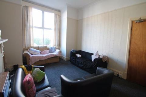 7 bedroom house to rent, Brudenell Avenue, Leeds LS6