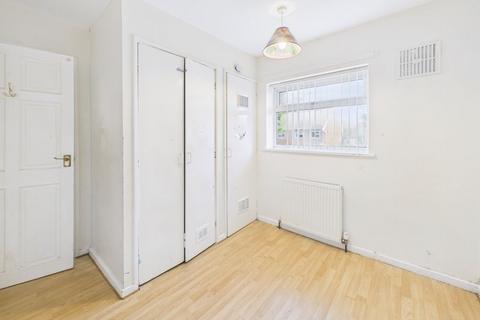 13 Aspall Walk, Hull, HU8 9TG