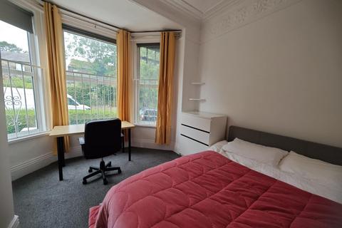 10 bedroom house to rent, Delph Lane, Leeds LS6