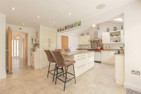 4 bedroom detached house for sale, Glanville Drive, Four Oaks, Sutton Coldfield, B75 5HW