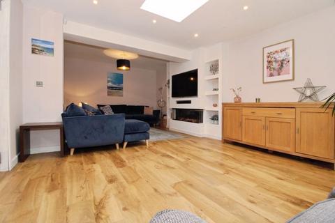 25 Calthorpe Close, Walsall, WS5 3LT