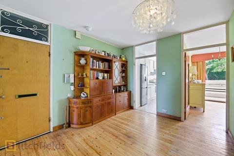 3 bedroom apartment for sale, Southwood Lawn Road, Highgate Village, London N6