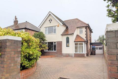 undefined, Golf Open 2026 - Lynton Road, Hillside - Sleeps 7