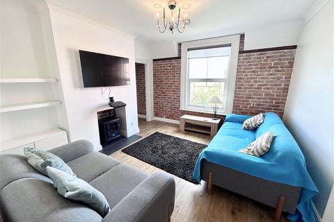 2 bedroom maisonette for sale, Colwell Road, Totland Bay