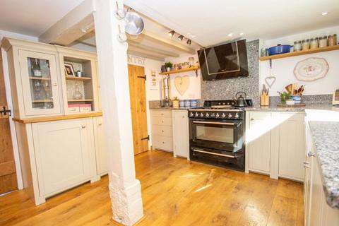 4 bedroom semi-detached house for sale, Rayleigh Road, Hutton, Brentwood CM13