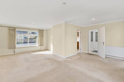 undefined, Glebe Rise, Kings Sutton - No onward chain