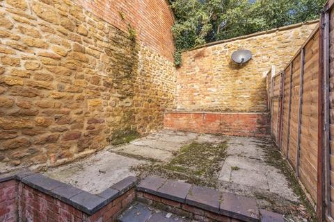 3 bedroom terraced house for sale, 18 West Bar Street, Banbury
