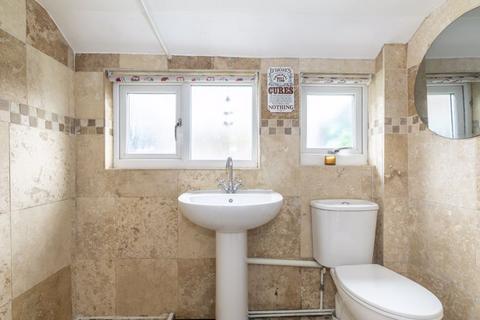 1 Albert Road, Uckfield, TN22 5BH
