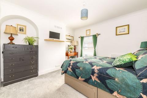 1 Albert Road, Uckfield, TN22 5BH