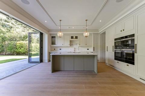 6 bedroom detached house for sale, Wentworth Estate