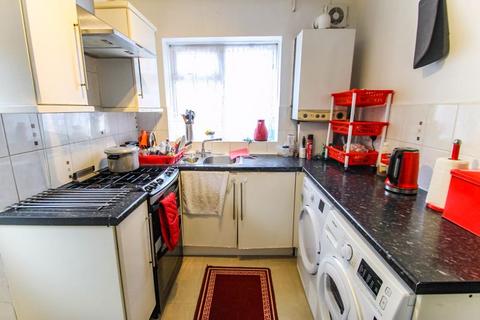 2 bedroom maisonette for sale, Oldfields Circus, Northolt
