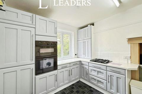 6 bedroom detached house to rent, Namu Road, BH9