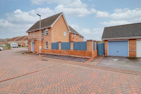 3 bedroom detached house for sale, Osprey Drive, Scunthorpe