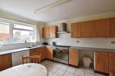 1 Cheshire Close, Salisbury, SP2 9JT