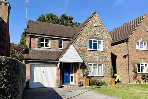 4 bedroom detached house for sale, Dunlop Close, Sayers Common