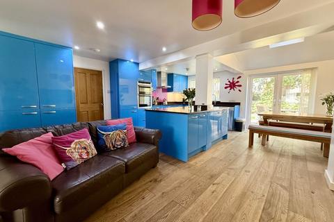 4 bedroom detached house for sale, Dunlop Close, Sayers Common