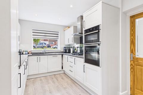 5 bedroom detached house for sale, Shrubbery Road, Drakes Broughton