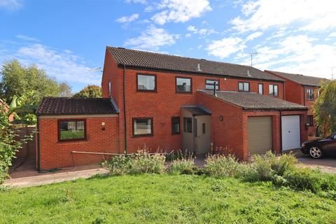 undefined, Dabinett Close, Taunton TA2