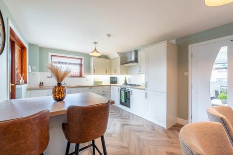 179 Duddingston Drive, Kirkcaldy, KY2 6XQ