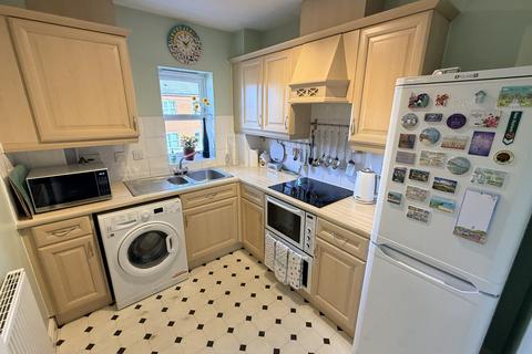 2 bedroom flat for sale, Mary Rose Close, Chafford Hundred