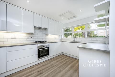 4 bedroom detached house to rent, Stirling Avenue, Pinner, HA5
