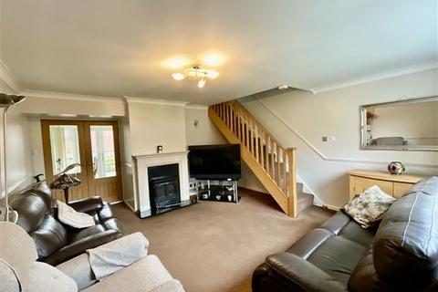 3 bedroom semi-detached house for sale, Moss Drive, Killamarsh, Sheffield, Derbyshire, S21 1FE