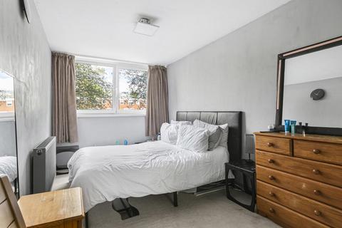 1 bedroom apartment for sale, Surrey Lane, London, SW11
