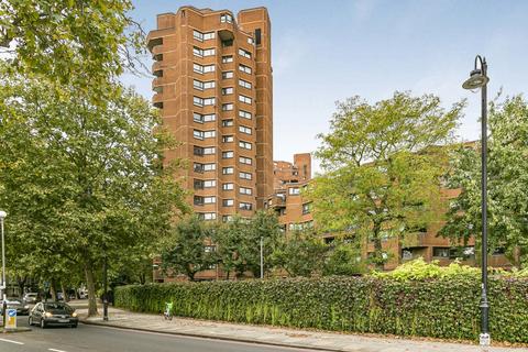 Blantyre Walk, Worlds End Estate, London, SW10
