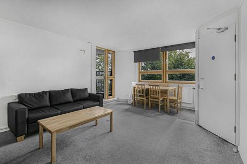 3 bedroom apartment for sale, Blantyre Walk, Worlds End Estate, London, SW10