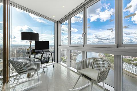 3 bedroom apartment for sale, St. George Wharf, London, SW8