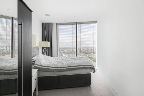 3 bedroom apartment for sale, St. George Wharf, London, SW8