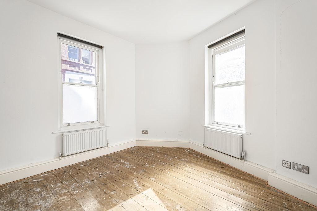 Reception/Bedroom