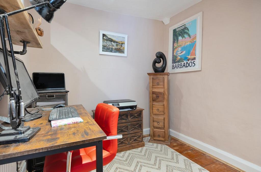 Bedroom 4/Study