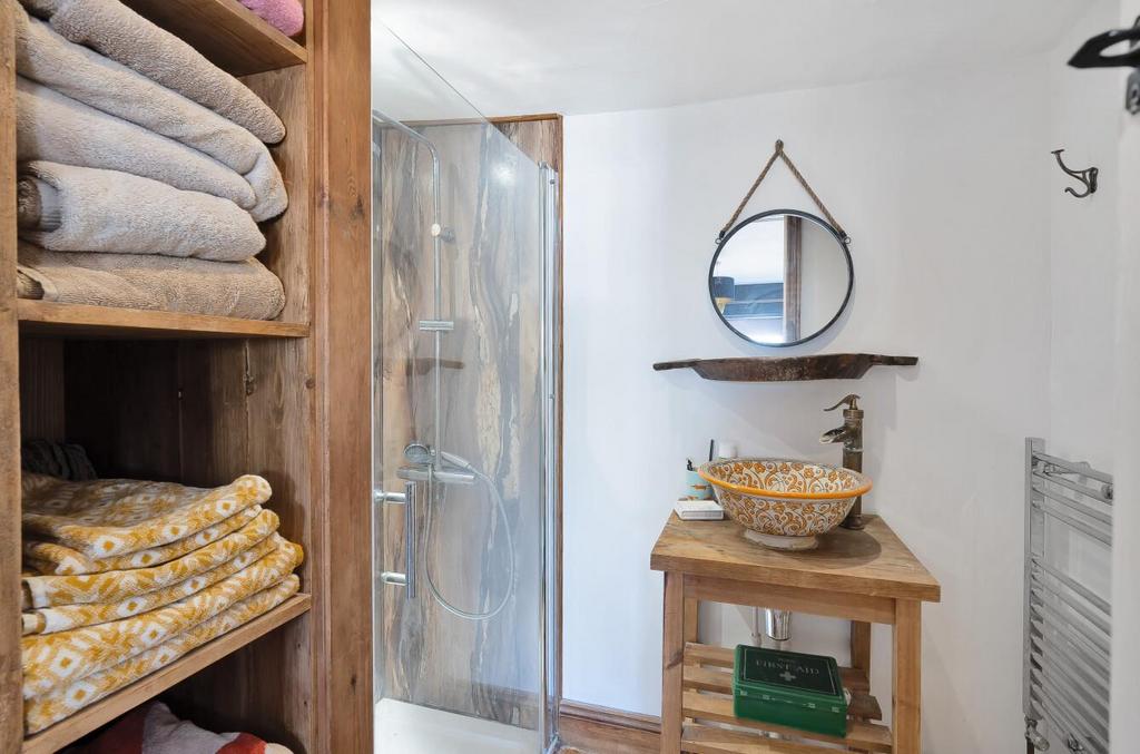 En Suite Shower room